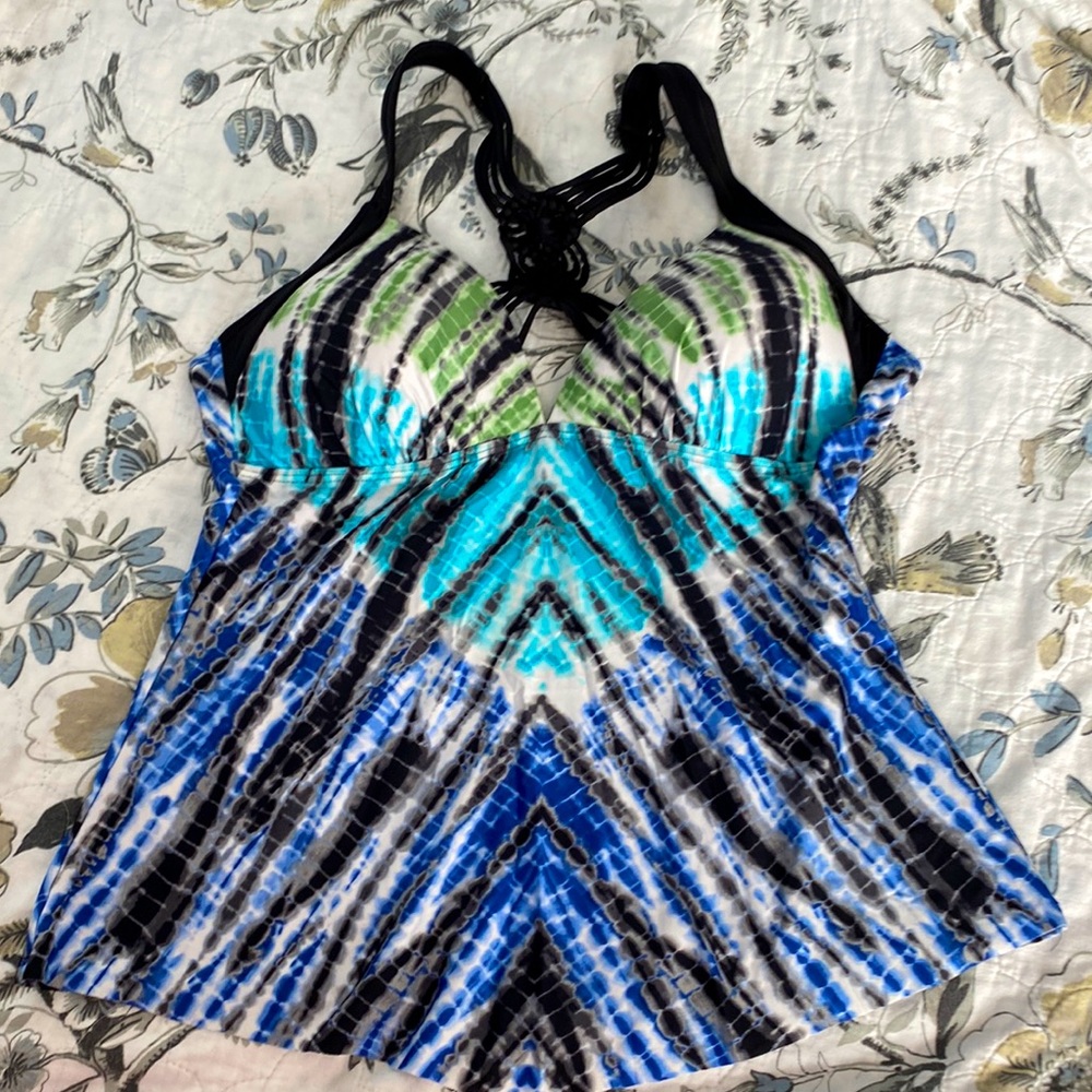 APT 9 Halter Style Bathing Suit Top in Size X-Large Black/Blues/Greens